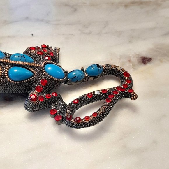 4 inch Turquoise and Red Crystal Gecko Brooch - Picture 4 of 11